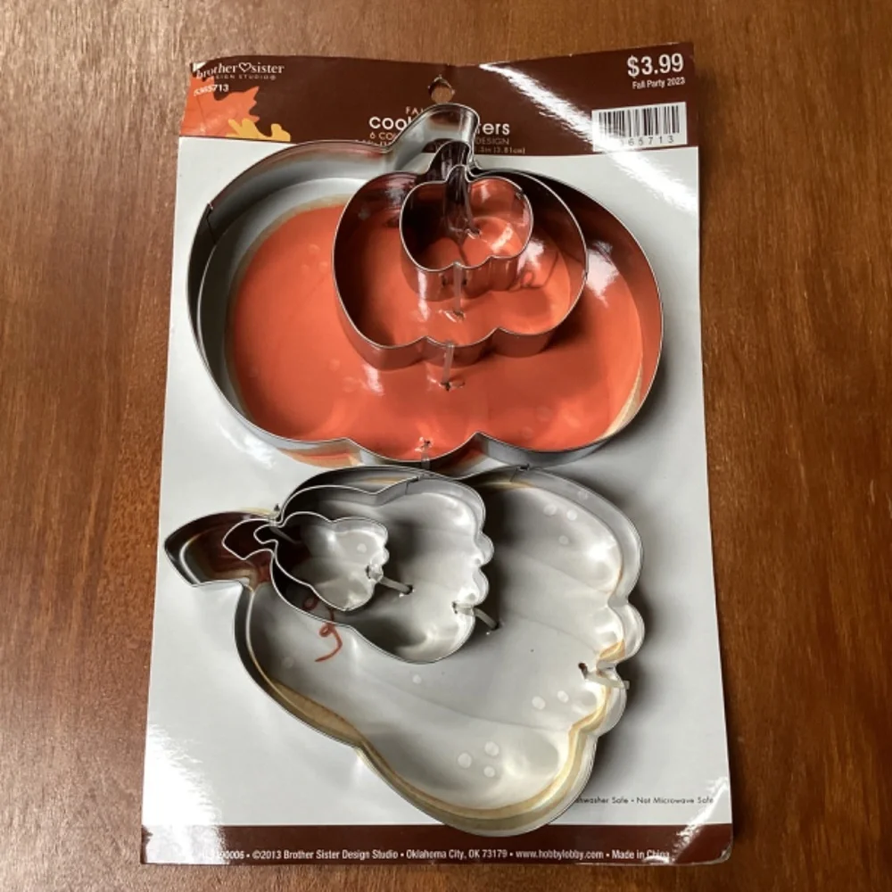 Fall Party Cookie Cutters and Silicone Mold New  2 packs